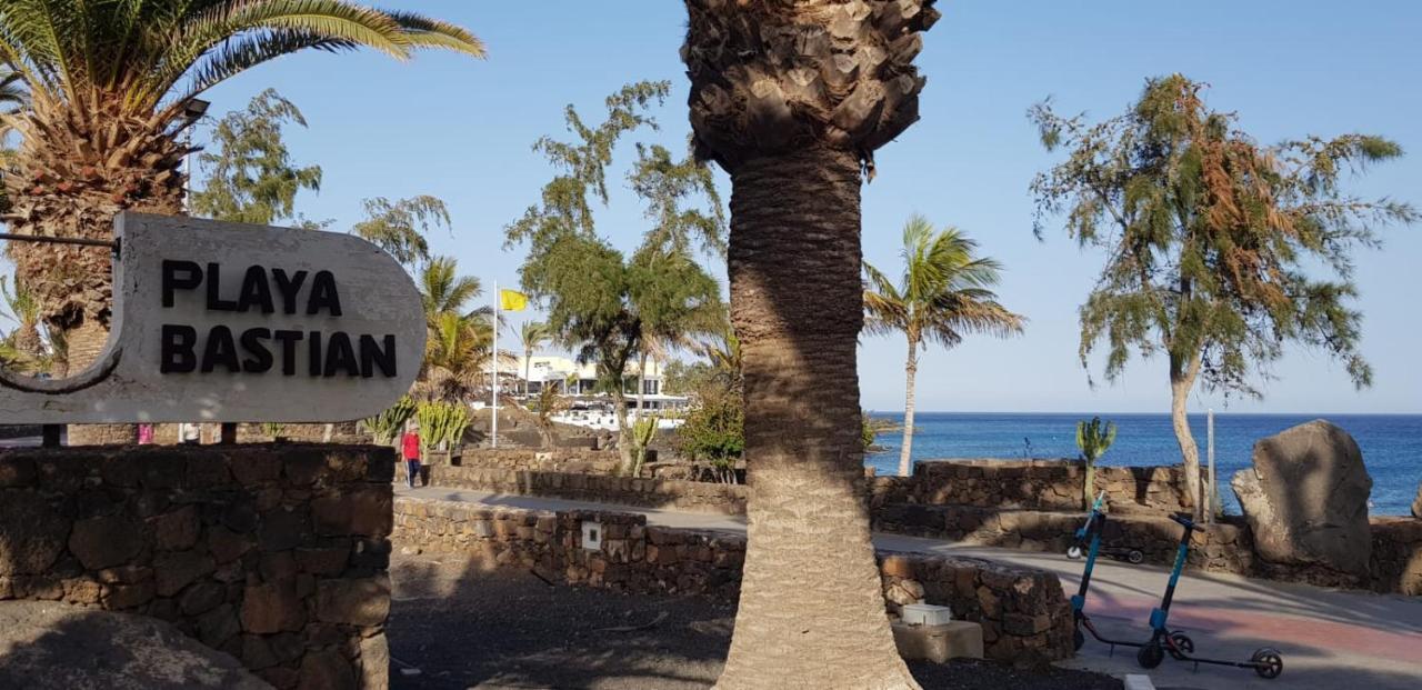 Playa Roca Bungalows Costa Teguise Exterior foto